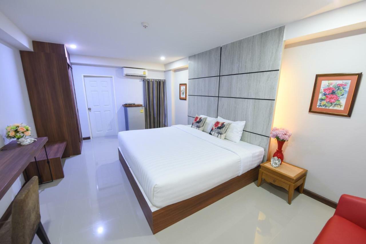 Wish Hotel Ubon Убон Ратчатани Екстериор снимка