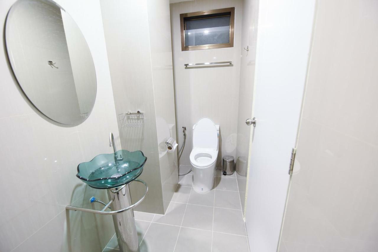 Wish Hotel Ubon Убон Ратчатани Екстериор снимка