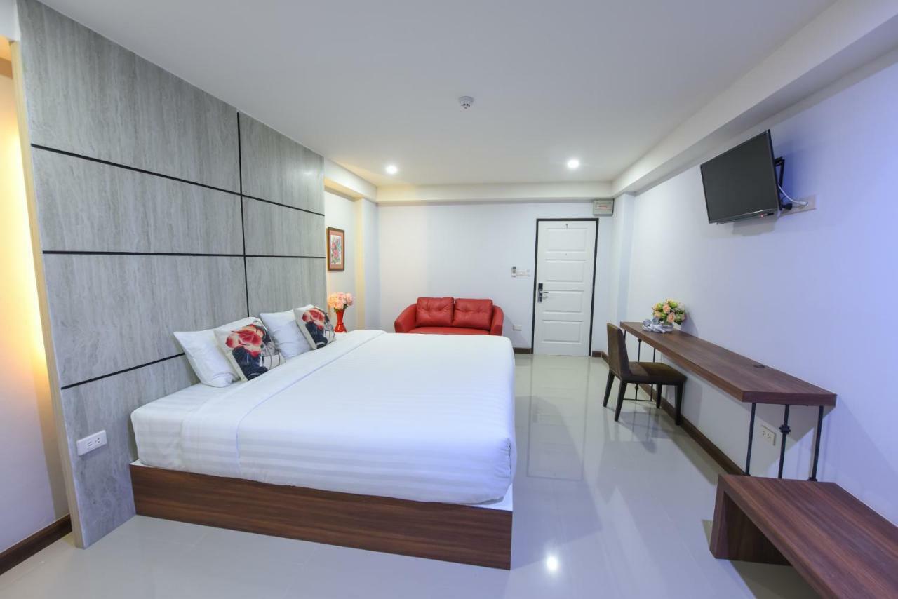 Wish Hotel Ubon Убон Ратчатани Екстериор снимка