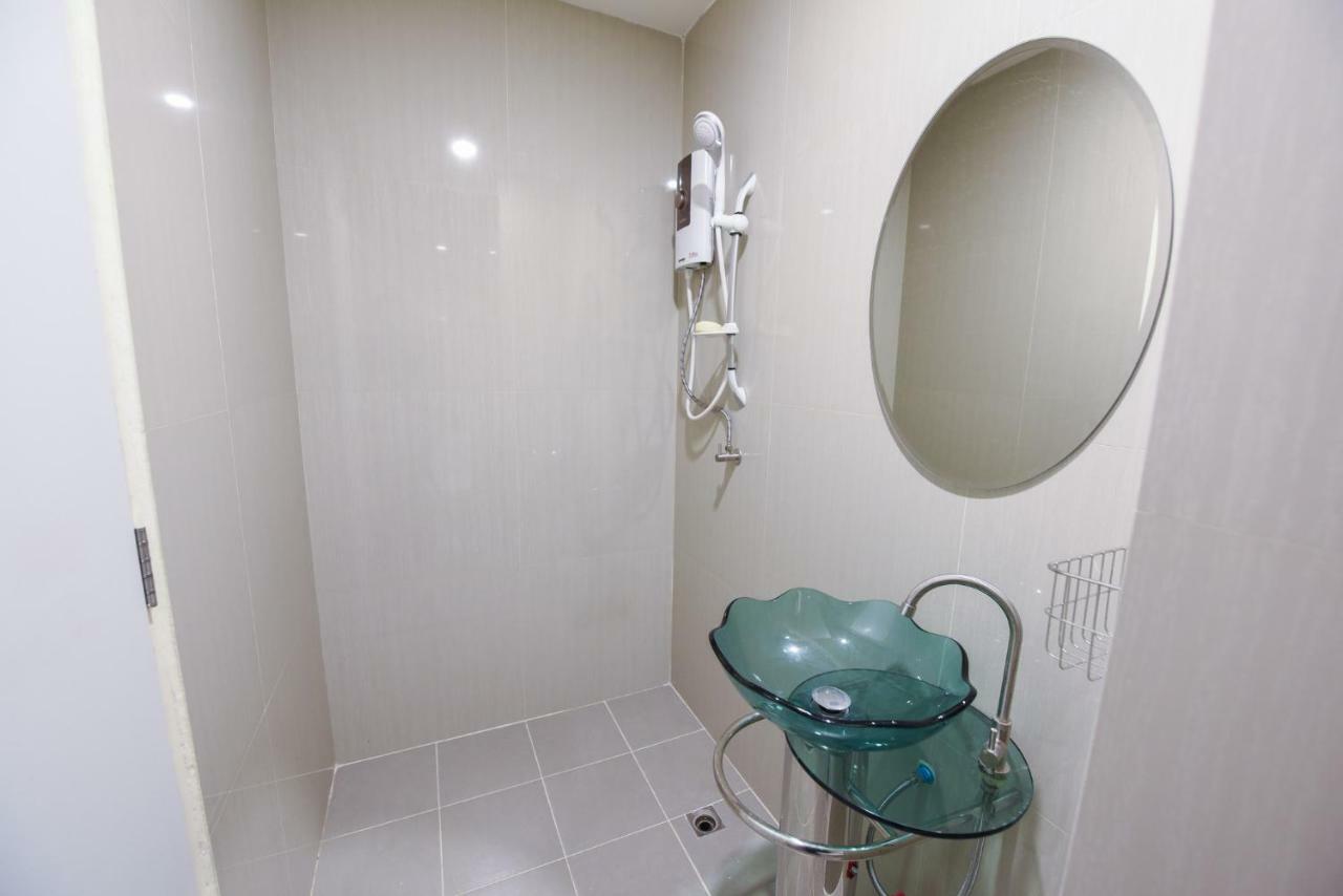 Wish Hotel Ubon Убон Ратчатани Екстериор снимка