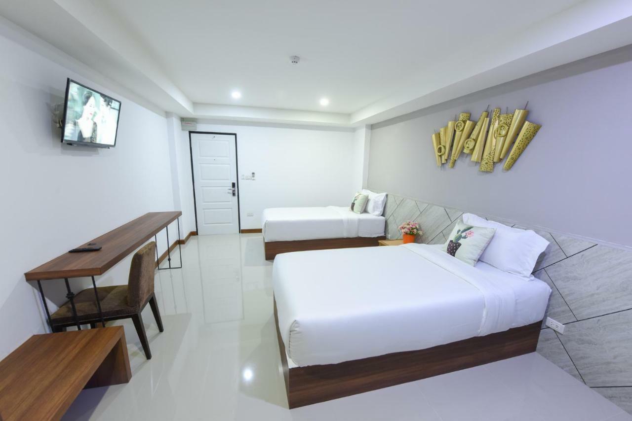 Wish Hotel Ubon Убон Ратчатани Екстериор снимка
