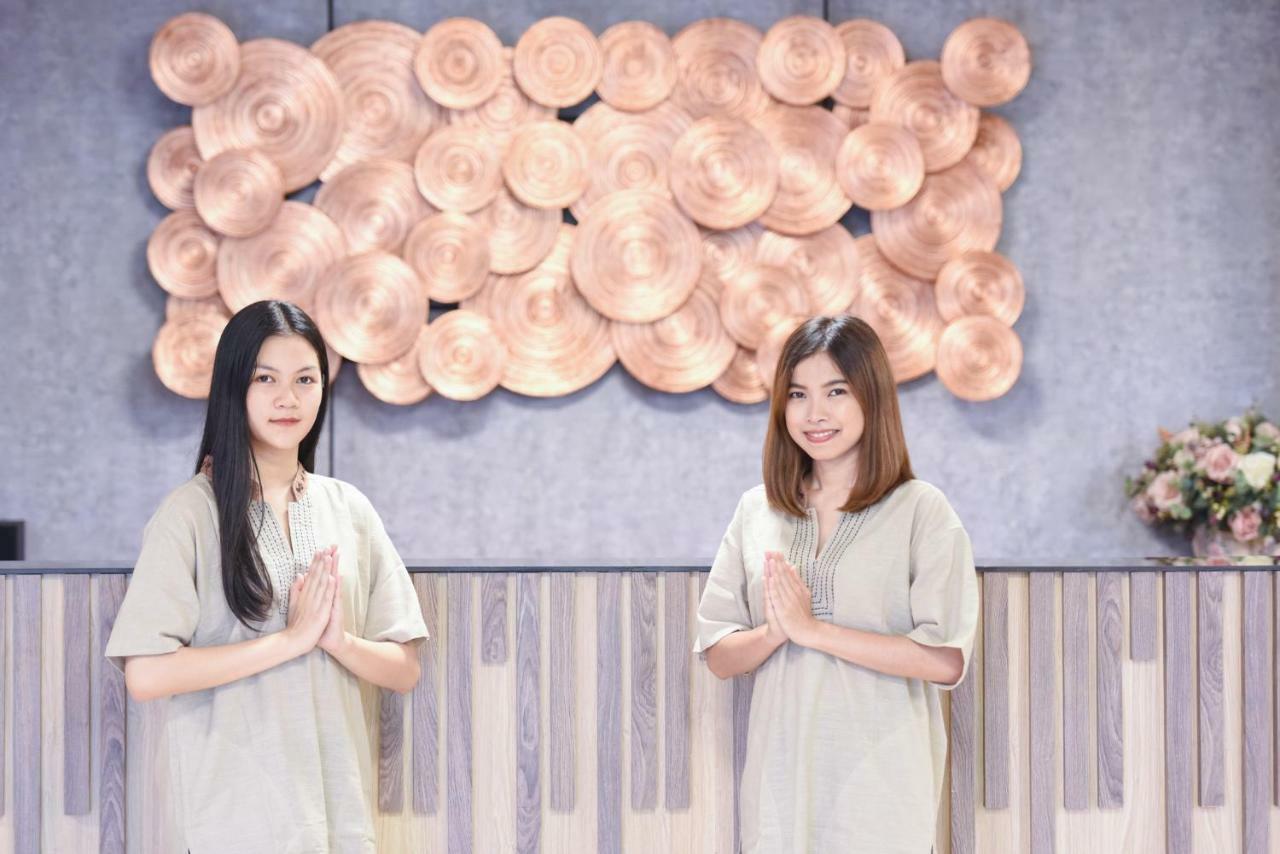 Wish Hotel Ubon Убон Ратчатани Екстериор снимка